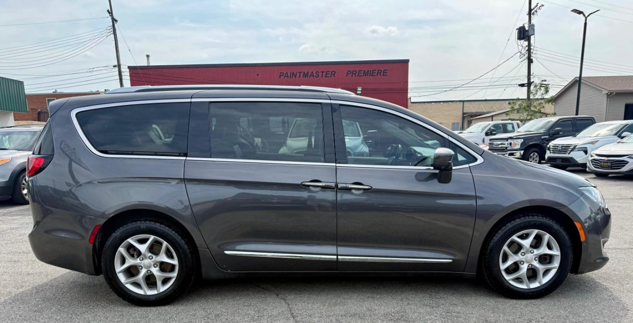 Chrysler Pacifica Touring-L Plus 2017