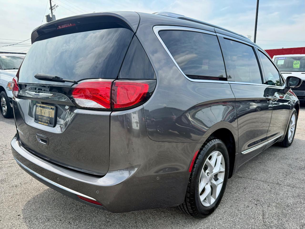 Chrysler Pacifica Touring-L Plus 2017