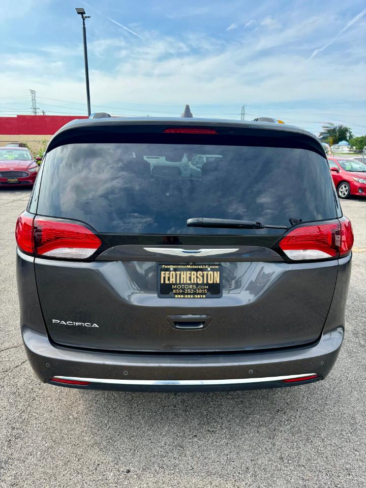 Chrysler Pacifica Touring-L Plus 2017