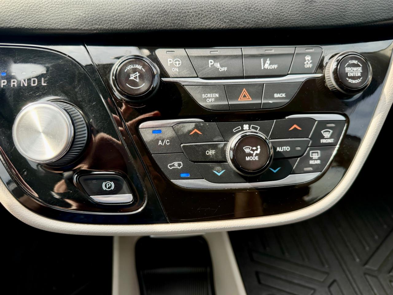 Chrysler Pacifica Touring-L Plus 2017