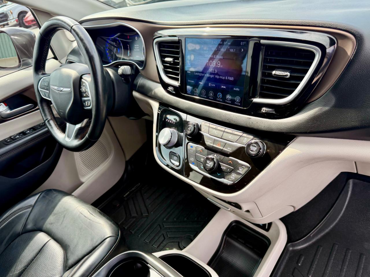 Chrysler Pacifica Touring-L Plus 2017