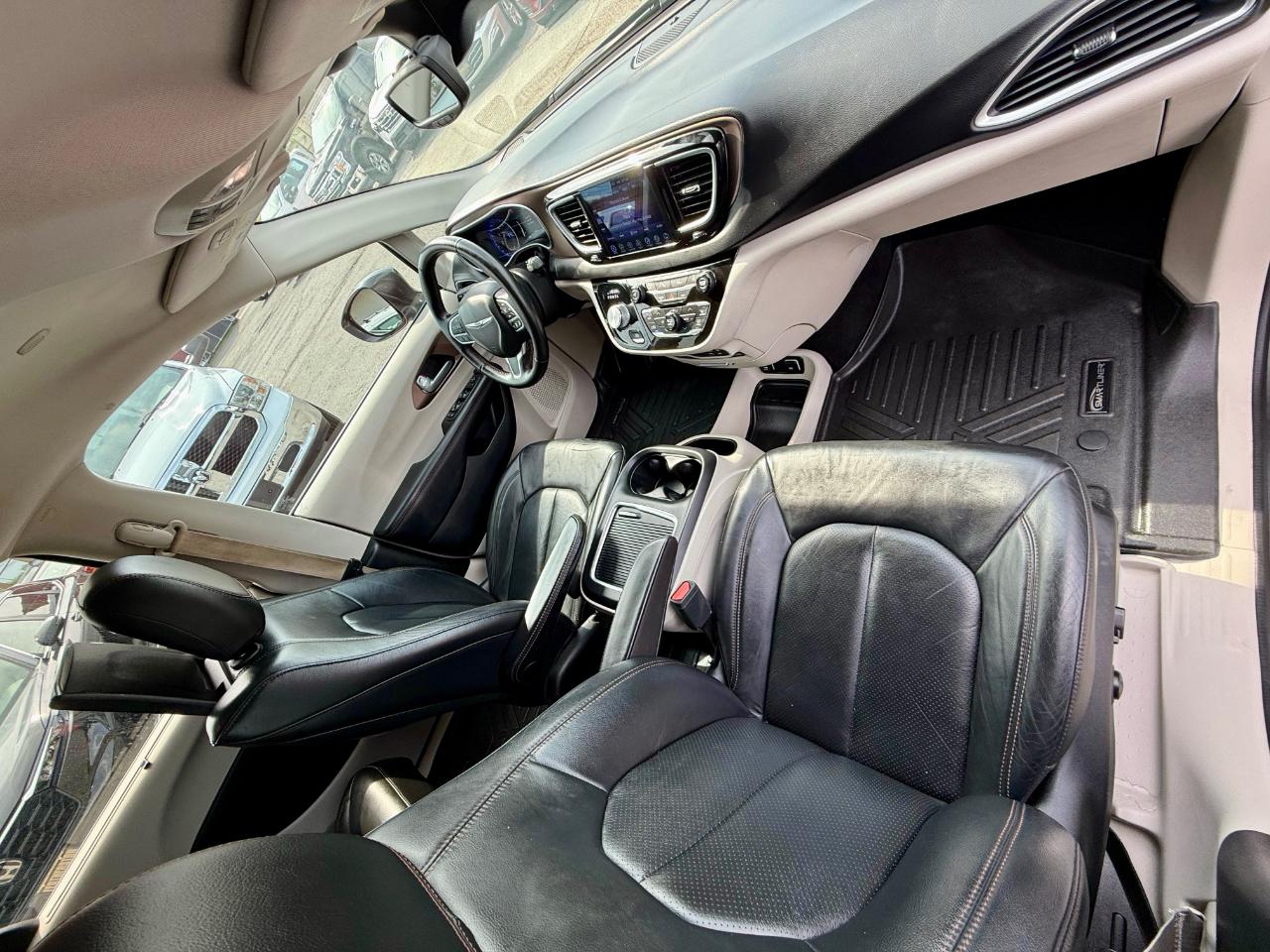 Chrysler Pacifica Touring-L Plus 2017