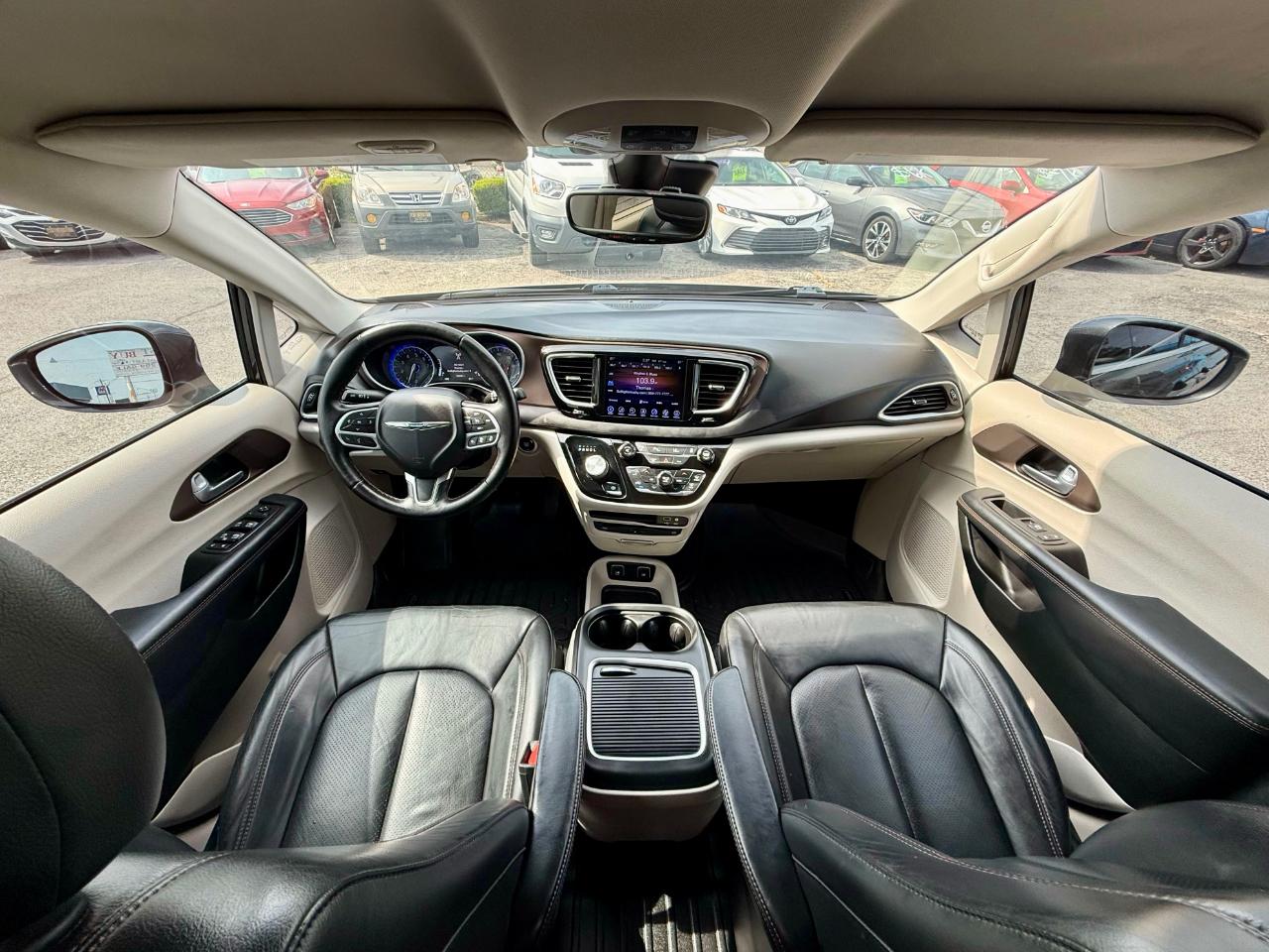 Chrysler Pacifica Touring-L Plus 2017