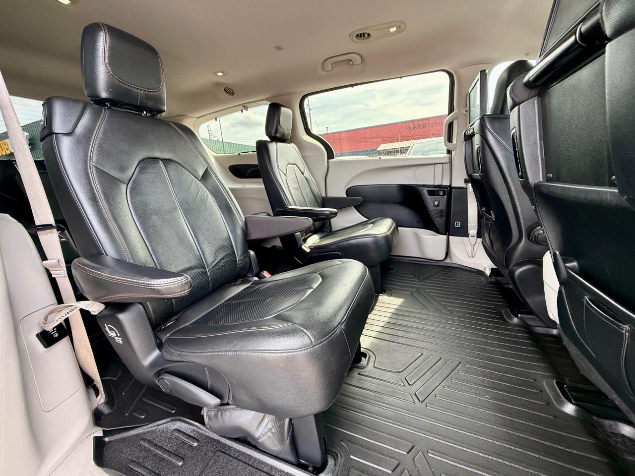 Chrysler Pacifica Touring-L Plus 2017