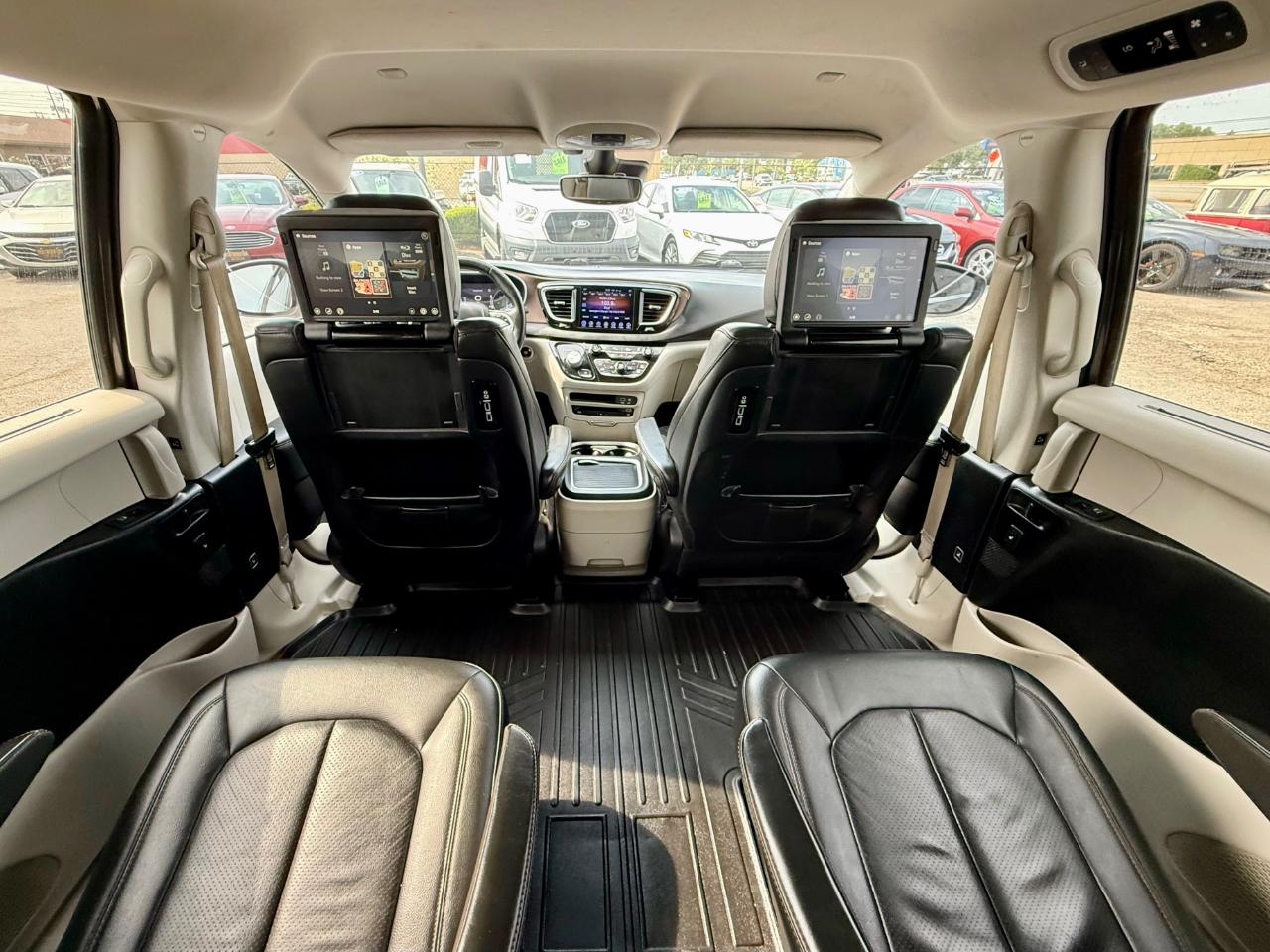 Chrysler Pacifica Touring-L Plus 2017