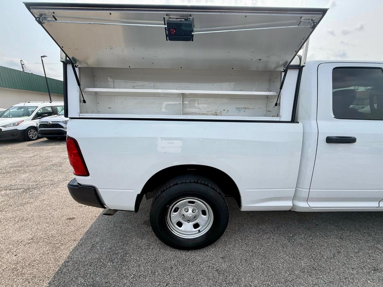 RAM 1500 Classic Tradesman Quad Cab 4WD 2022