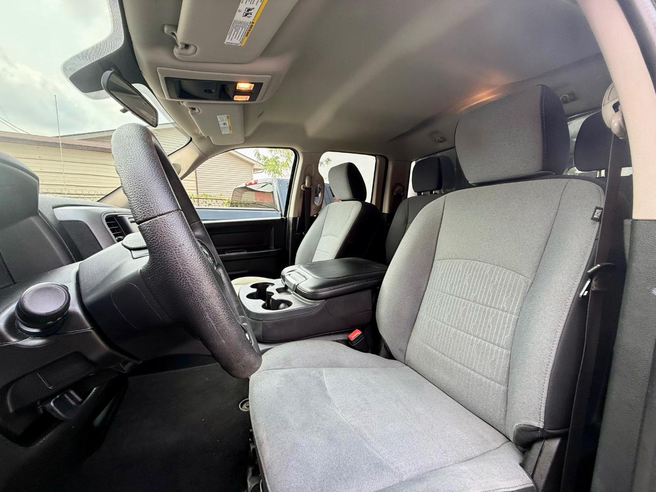 RAM 1500 Classic Tradesman Quad Cab 4WD 2022