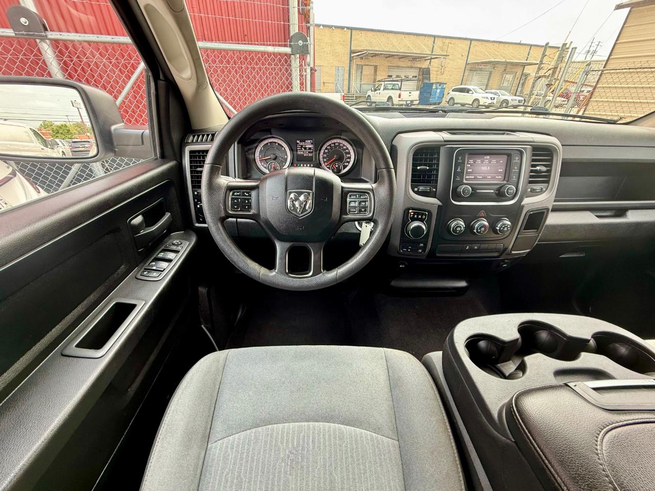 RAM 1500 Classic Tradesman Quad Cab 4WD 2022