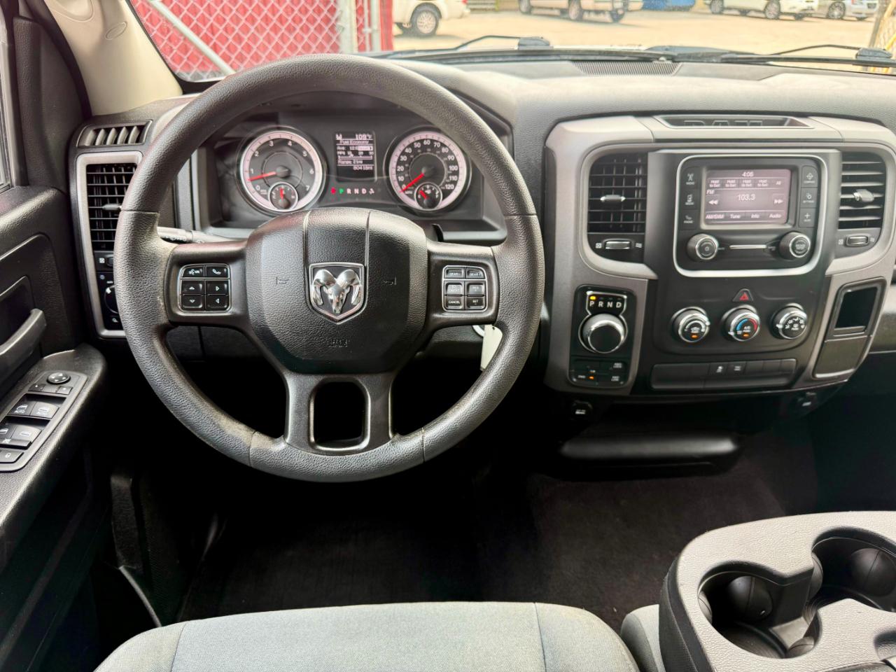 RAM 1500 Classic Tradesman Quad Cab 4WD 2022