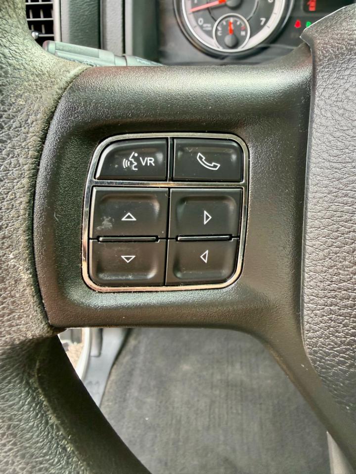 RAM 1500 Classic Tradesman Quad Cab 4WD 2022