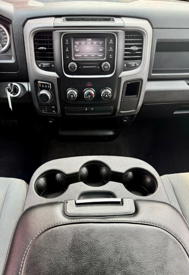 RAM 1500 Classic Tradesman Quad Cab 4WD 2022