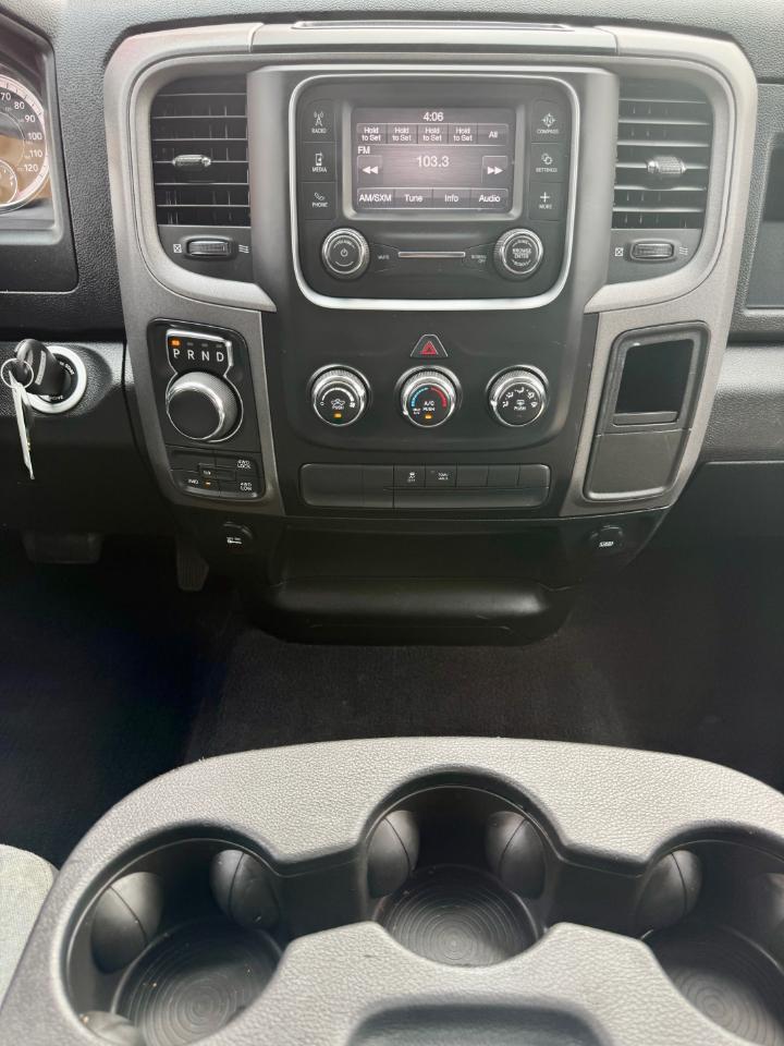 RAM 1500 Classic Tradesman Quad Cab 4WD 2022