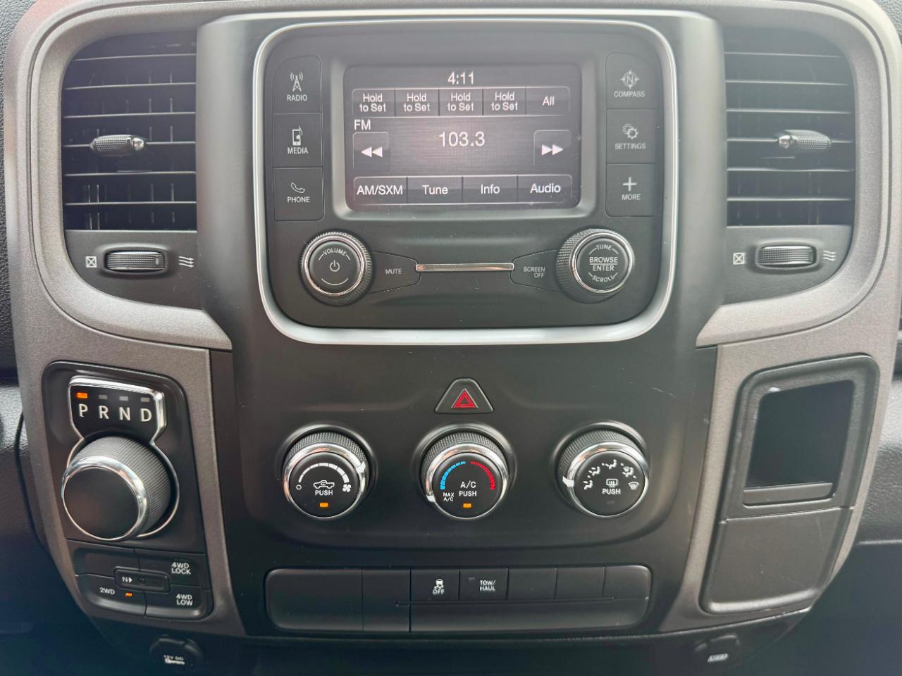 RAM 1500 Classic Tradesman Quad Cab 4WD 2022