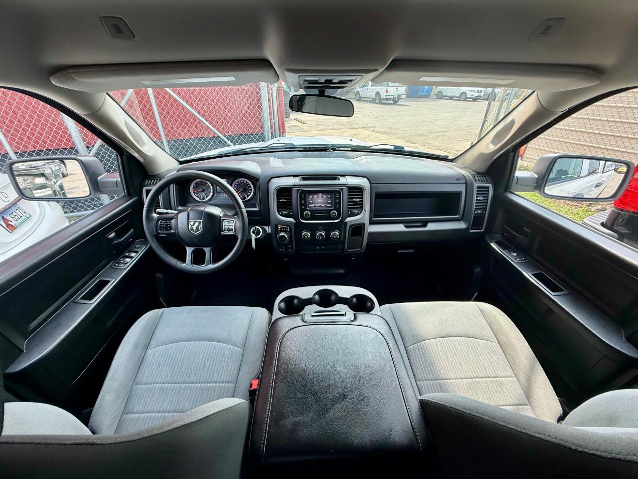 RAM 1500 Classic Tradesman Quad Cab 4WD 2022
