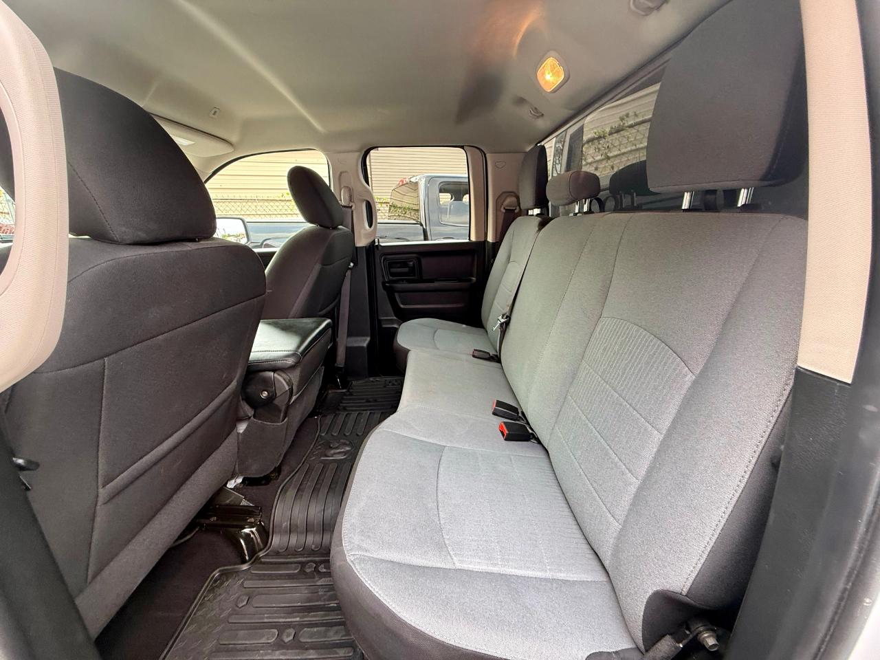 RAM 1500 Classic Tradesman Quad Cab 4WD 2022