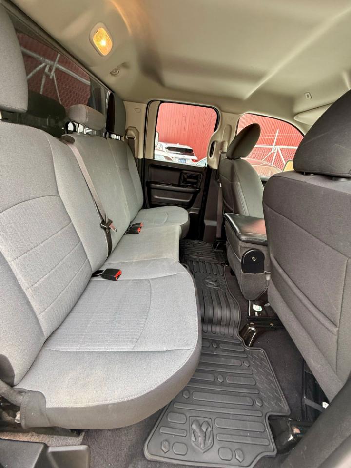 RAM 1500 Classic Tradesman Quad Cab 4WD 2022