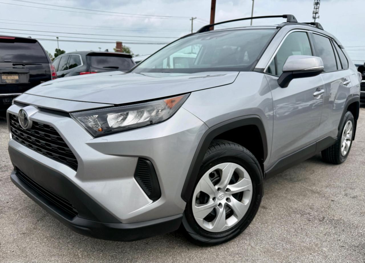 Toyota RAV4 LE AWD 2019