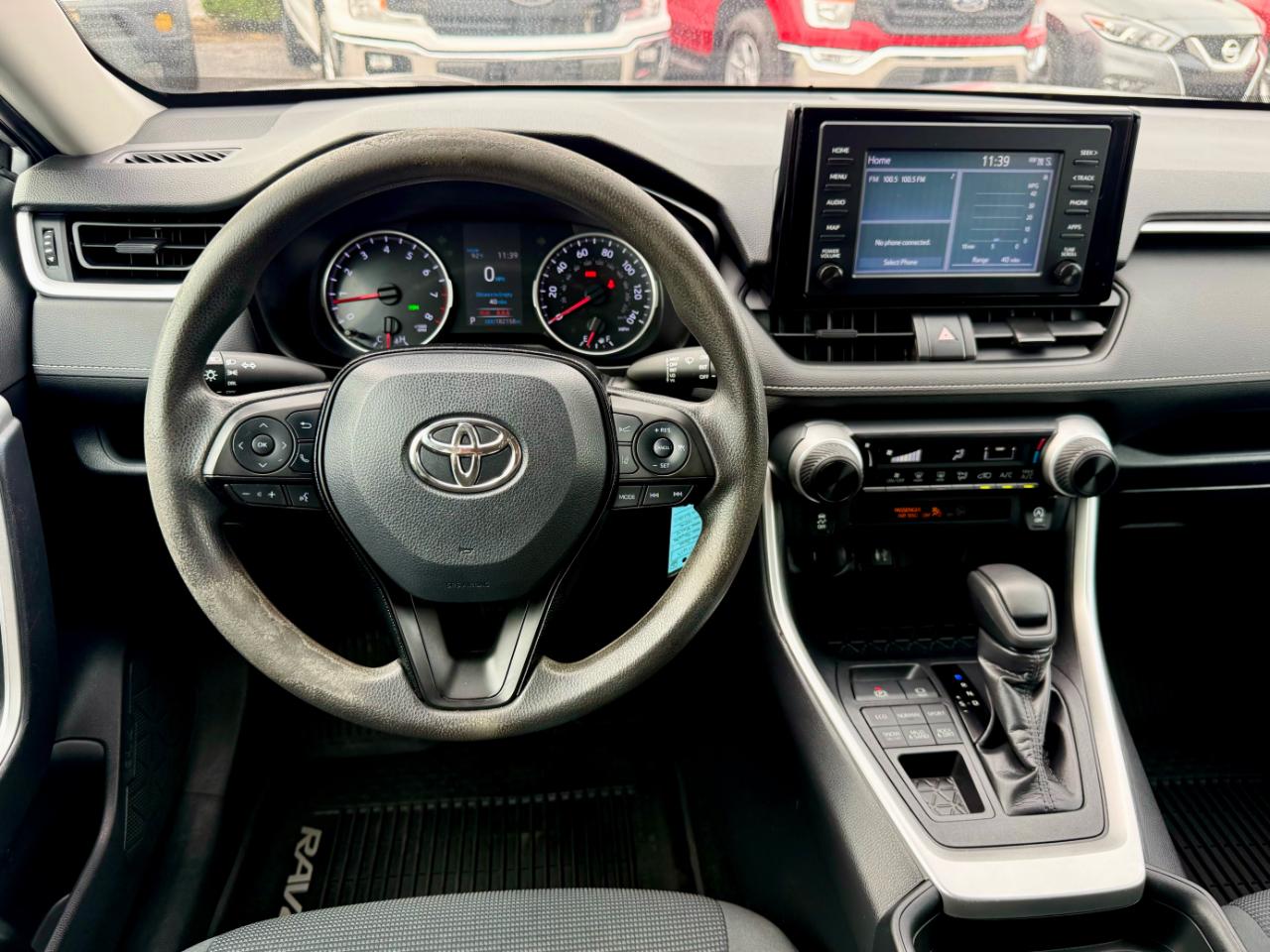 Toyota RAV4 LE AWD 2019