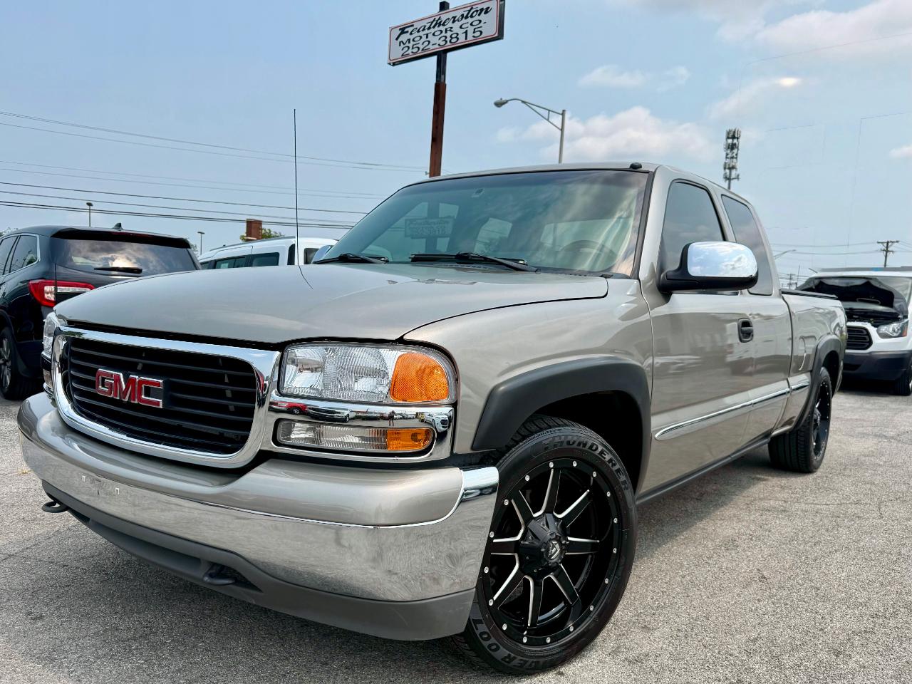 GMC Sierra 1500 SL Ext. Cab Short Bed 2WD 2002