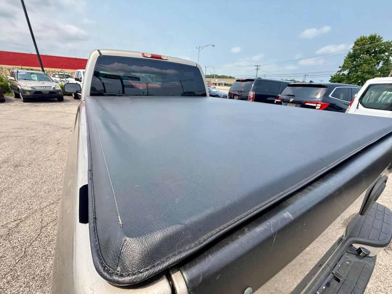 GMC Sierra 1500 SL Ext. Cab Short Bed 2WD 2002