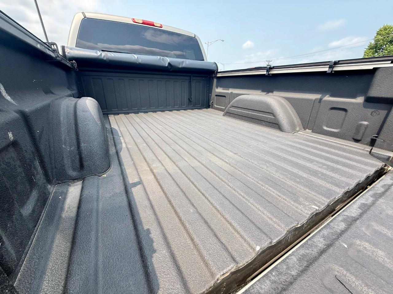 GMC Sierra 1500 SL Ext. Cab Short Bed 2WD 2002
