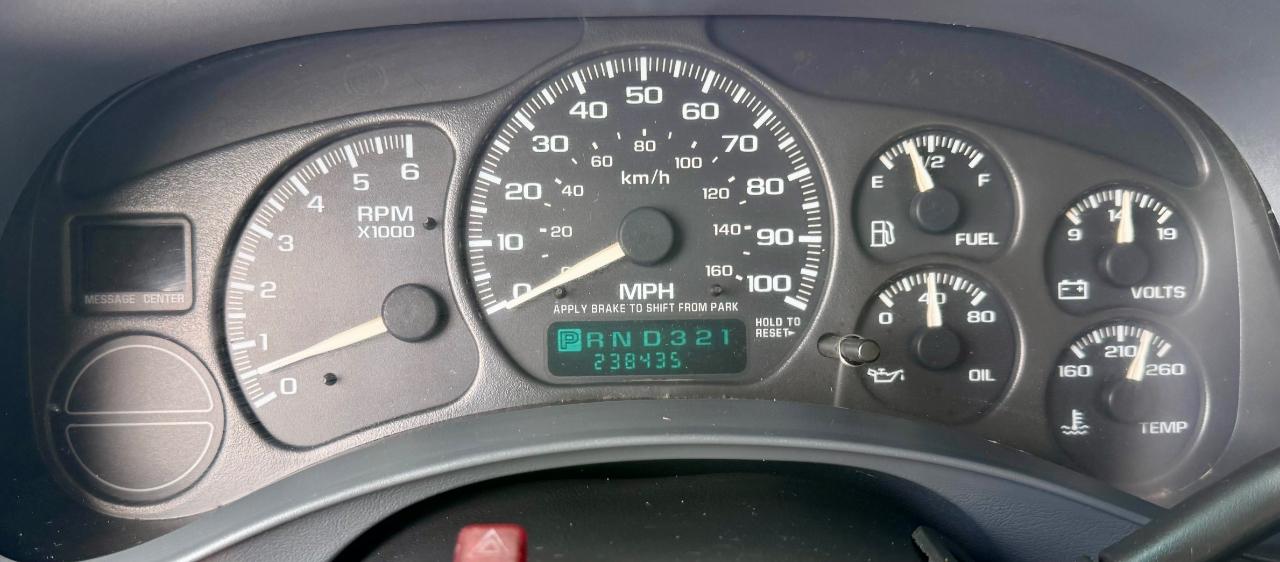 GMC Sierra 1500 SL Ext. Cab Short Bed 2WD 2002
