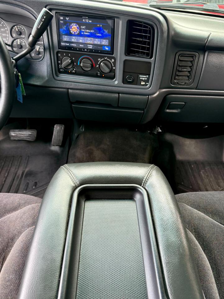 GMC Sierra 1500 SL Ext. Cab Short Bed 2WD 2002