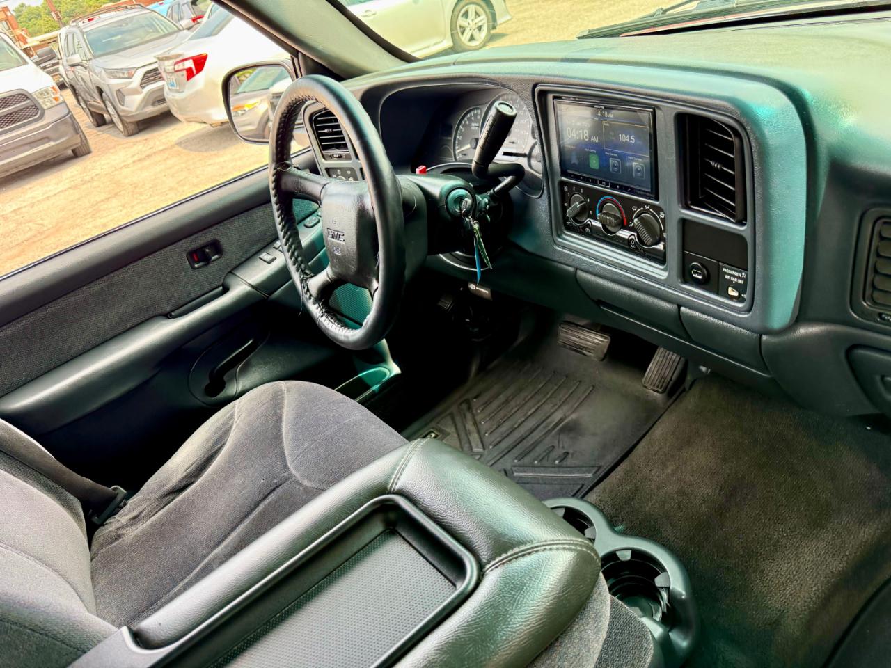 GMC Sierra 1500 SL Ext. Cab Short Bed 2WD 2002