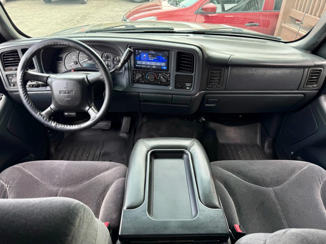 GMC Sierra 1500 SL Ext. Cab Short Bed 2WD 2002