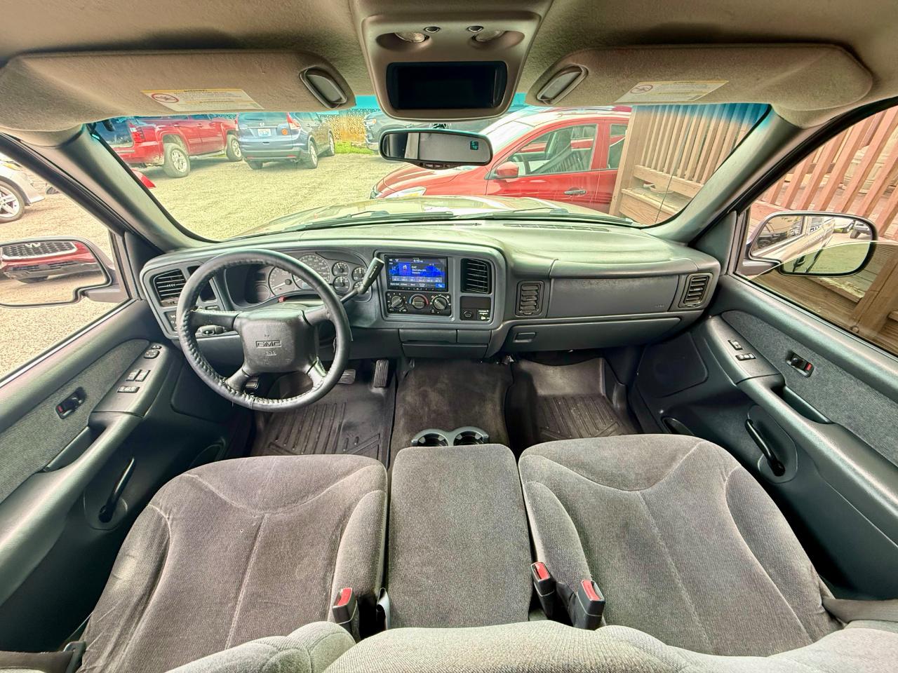 GMC Sierra 1500 SL Ext. Cab Short Bed 2WD 2002