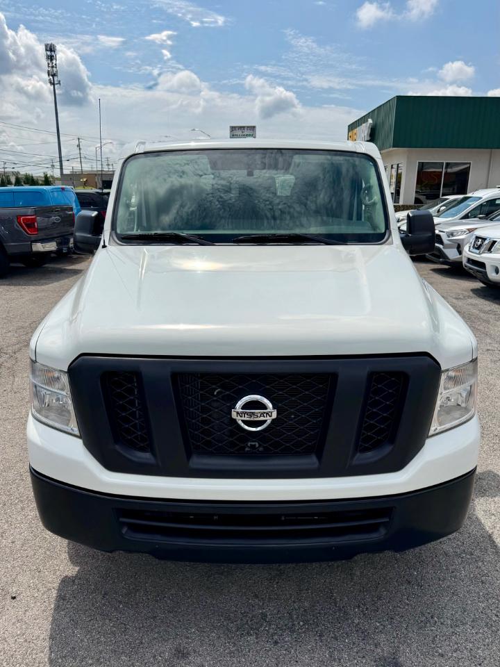 Nissan NV Passenger  2016