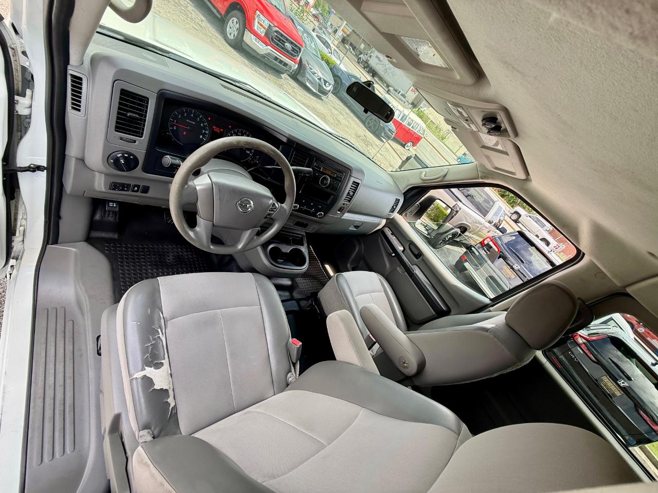 Nissan NV Passenger  2016