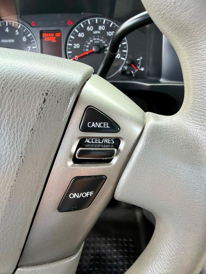 Nissan NV Passenger  2016