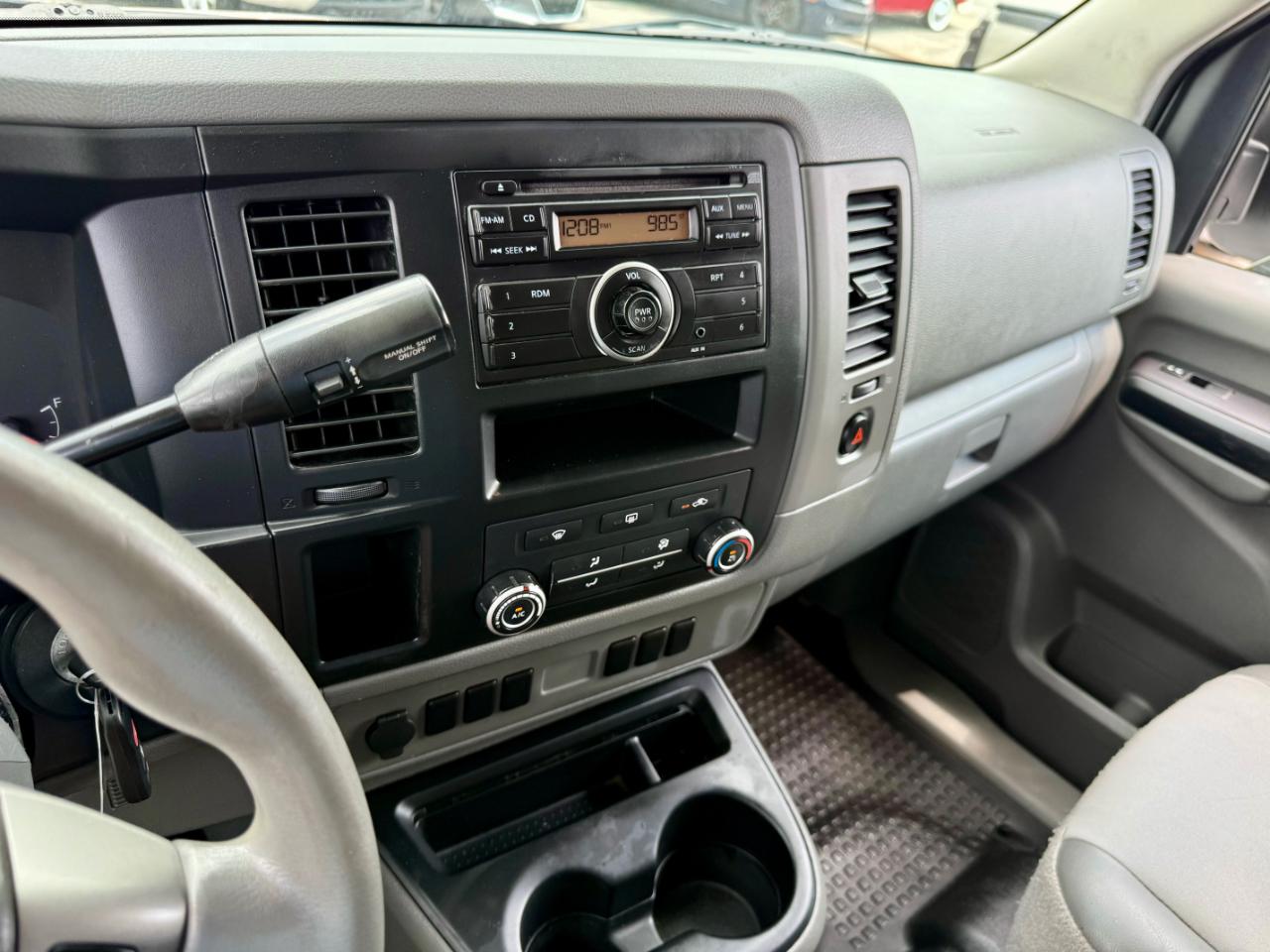 Nissan NV Passenger  2016