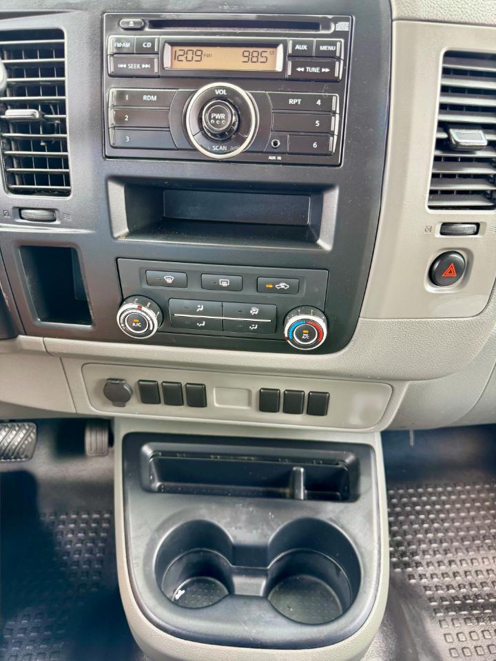Nissan NV Passenger  2016