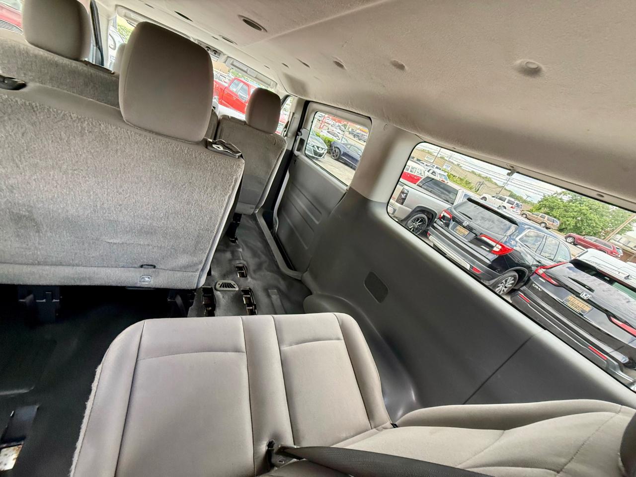 Nissan NV Passenger  2016
