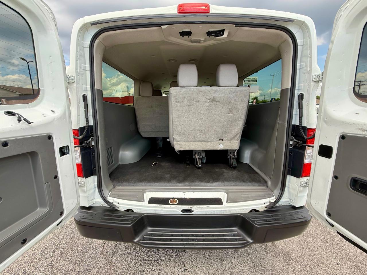 Nissan NV Passenger  2016
