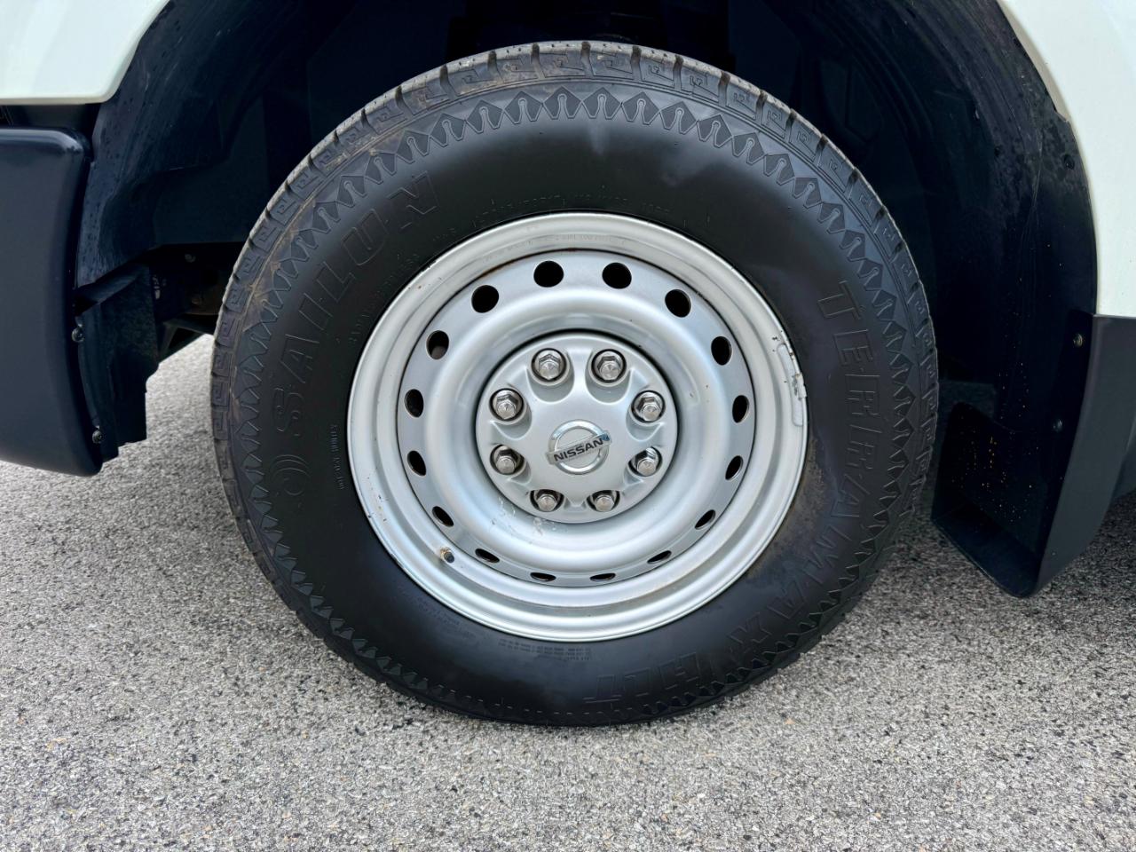 Nissan NV Passenger  2016