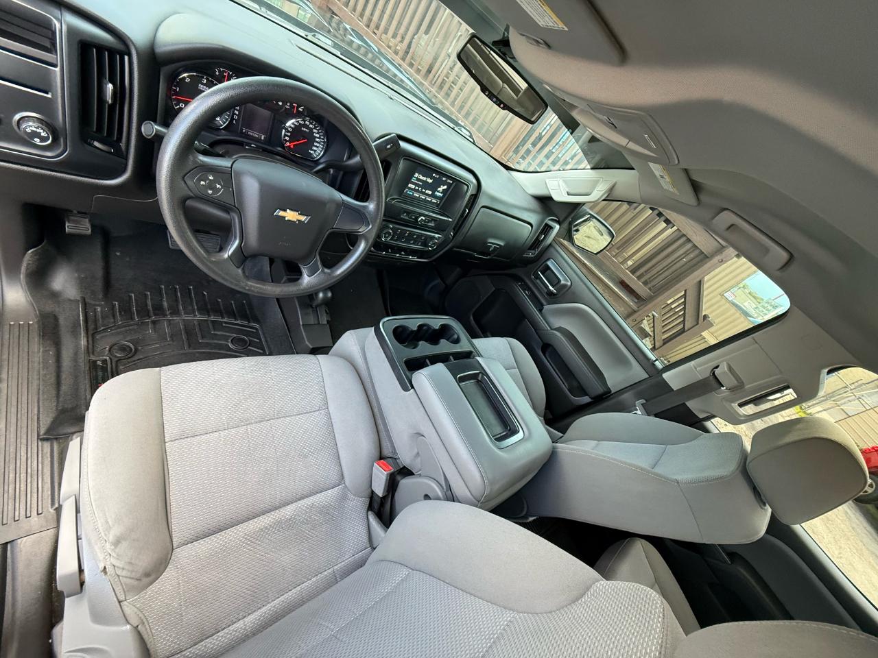 Chevrolet Silverado 1500 Custom Crew Cab 4WD 2018