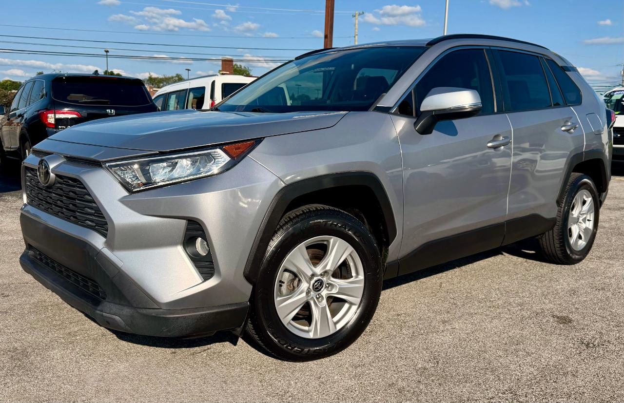 Toyota RAV4 XLE 2021