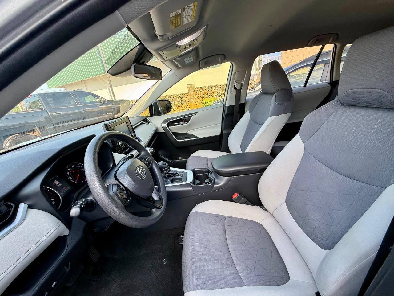 Toyota RAV4 XLE 2021