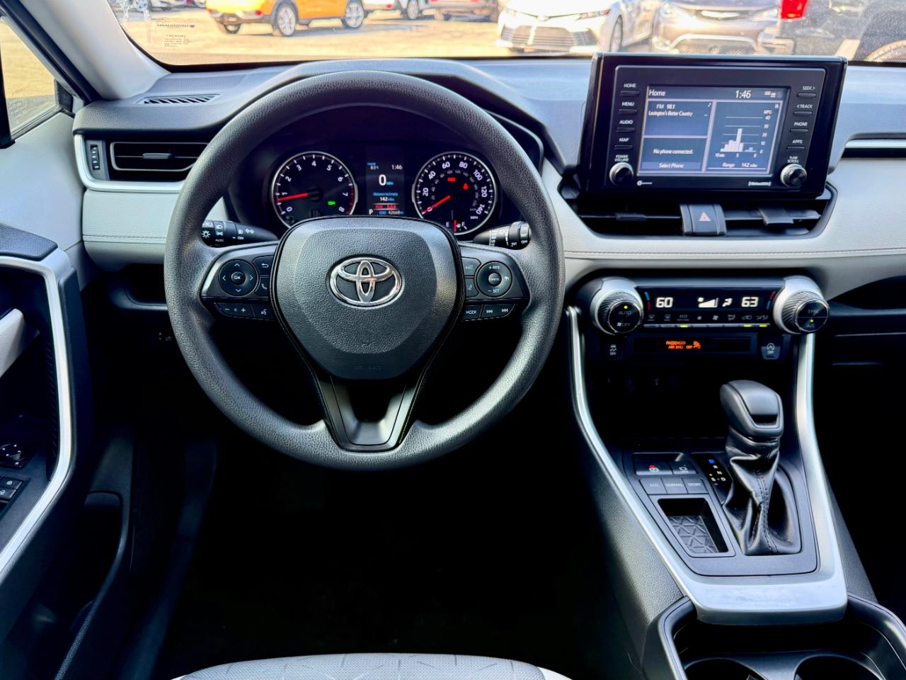 Toyota RAV4 XLE 2021