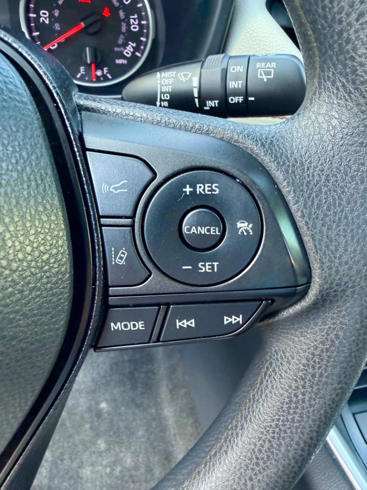 Toyota RAV4 XLE 2021