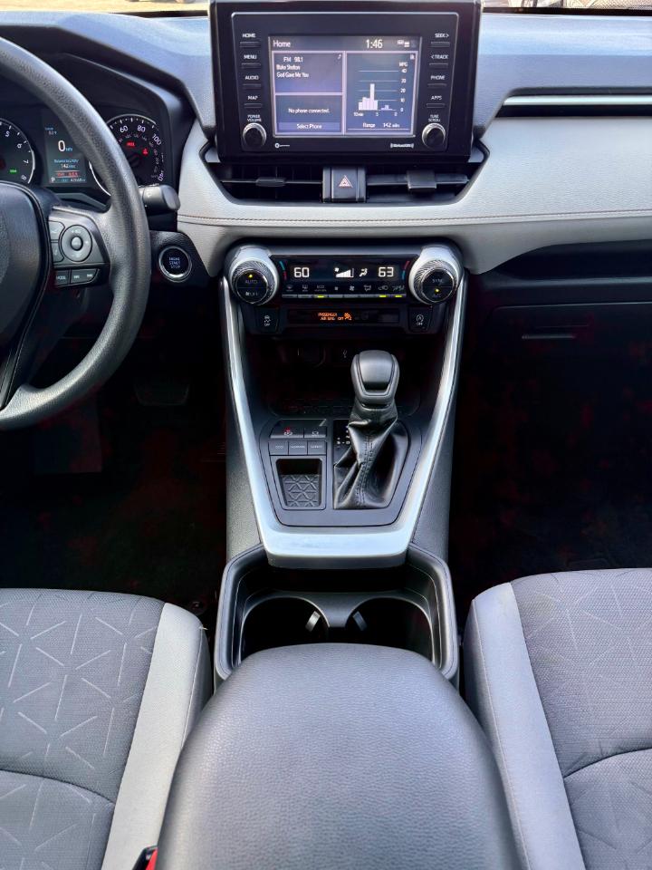 Toyota RAV4 XLE 2021