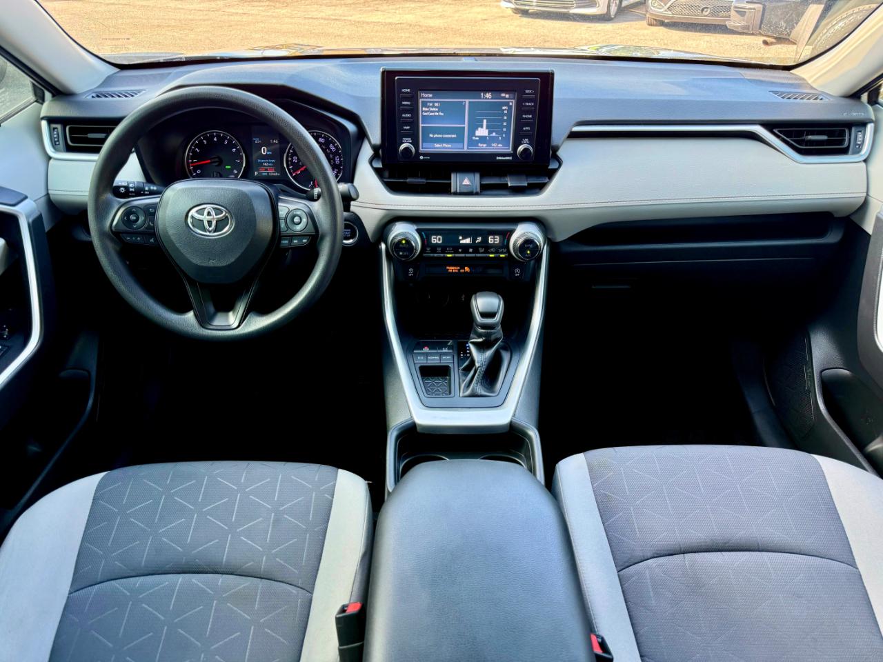 Toyota RAV4 XLE 2021