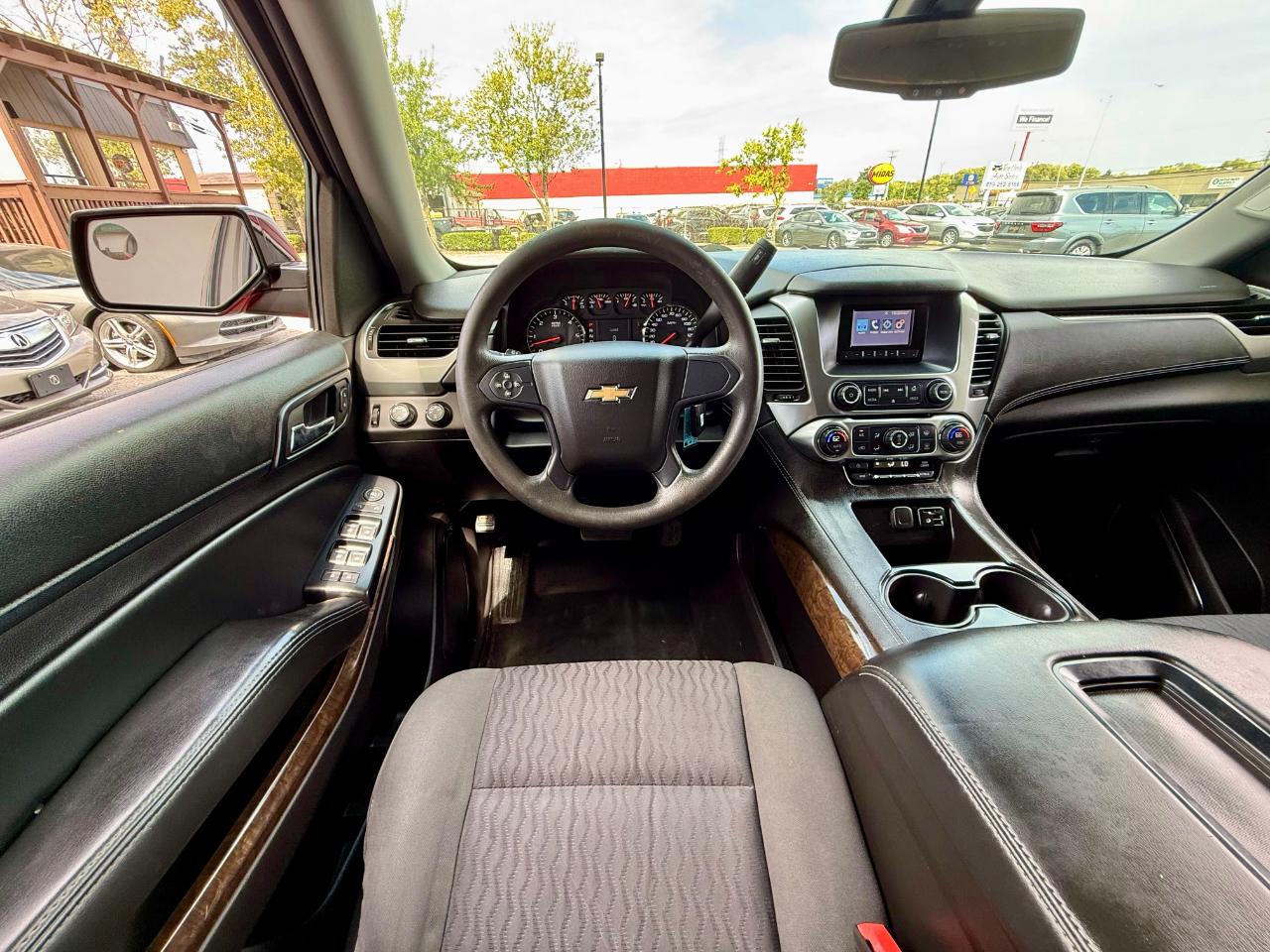 Chevrolet Tahoe 4dr LS 2015