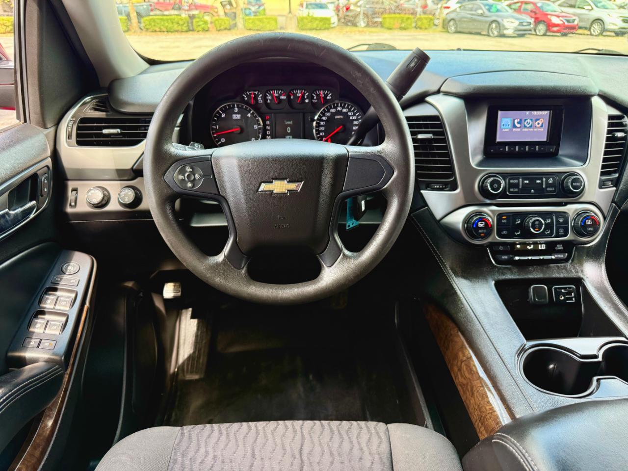 Chevrolet Tahoe 4dr LS 2015