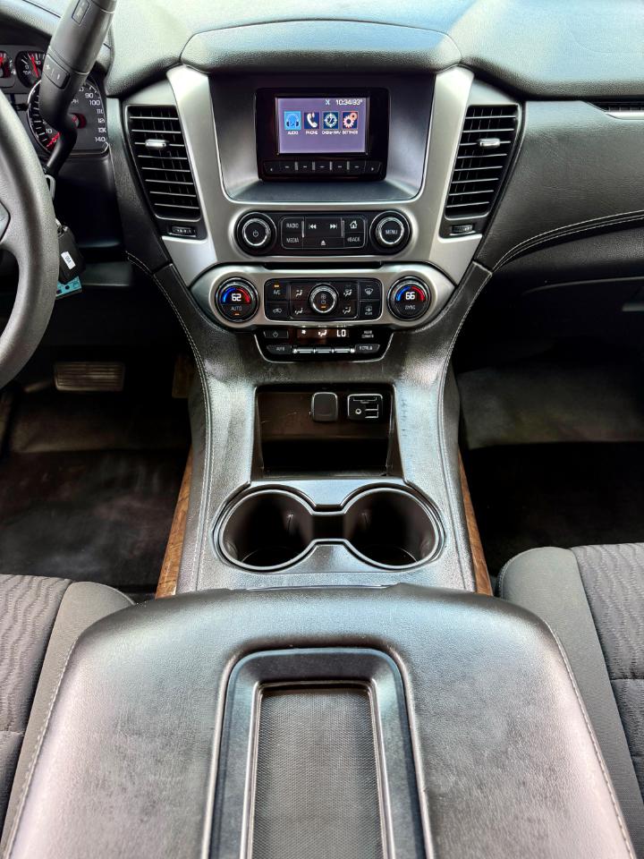 Chevrolet Tahoe 4dr LS 2015