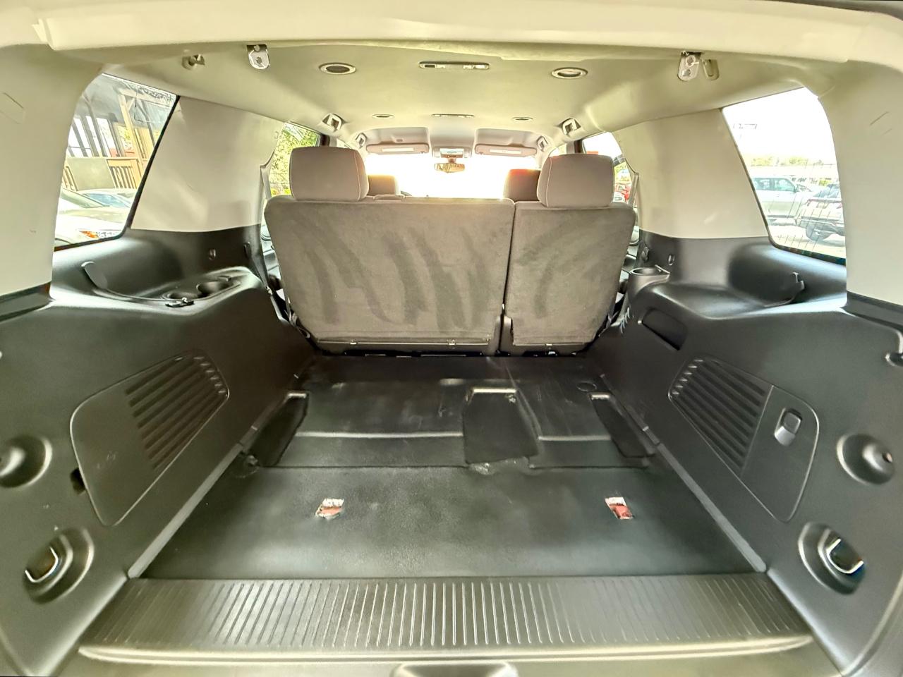 Chevrolet Tahoe 4dr LS 2015