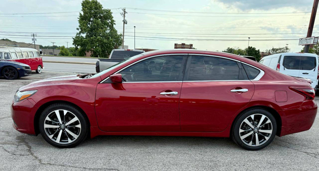 Nissan Altima 2.5 SR 2017